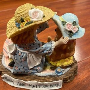 ROBIN AND MATHILDA BEAR figurine by Linda Grayson from 1996